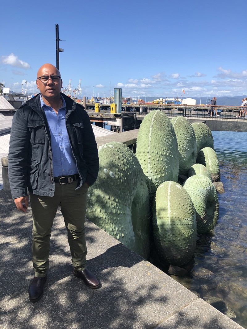 Michel Tuffery MNZM beside Ngā Kina. | Issue 275 